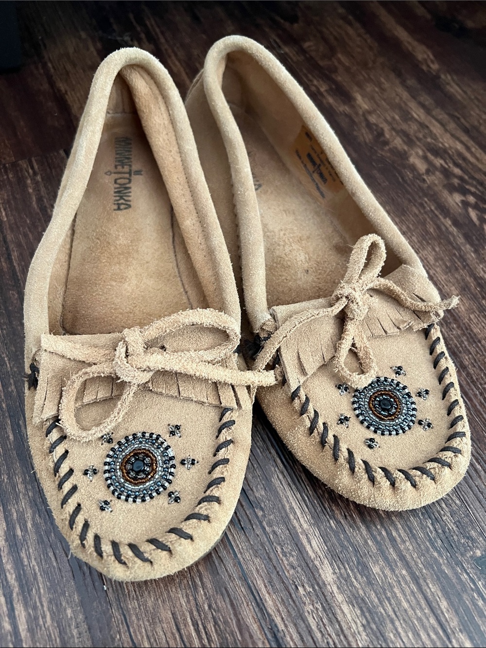 Minnetonka Tan Suede Beaded Fringe Moccasins